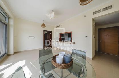 Apartment - 1 Bedroom - 2 Bathrooms for rent in Burj Views A - Burj Views - Downtown Dubai - Dubai