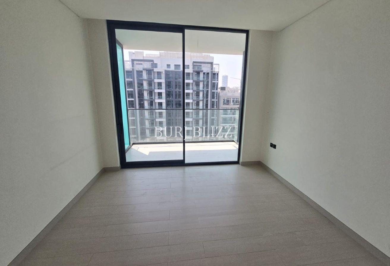 Bright and Spacious | Unfurnished | Community View photo 6