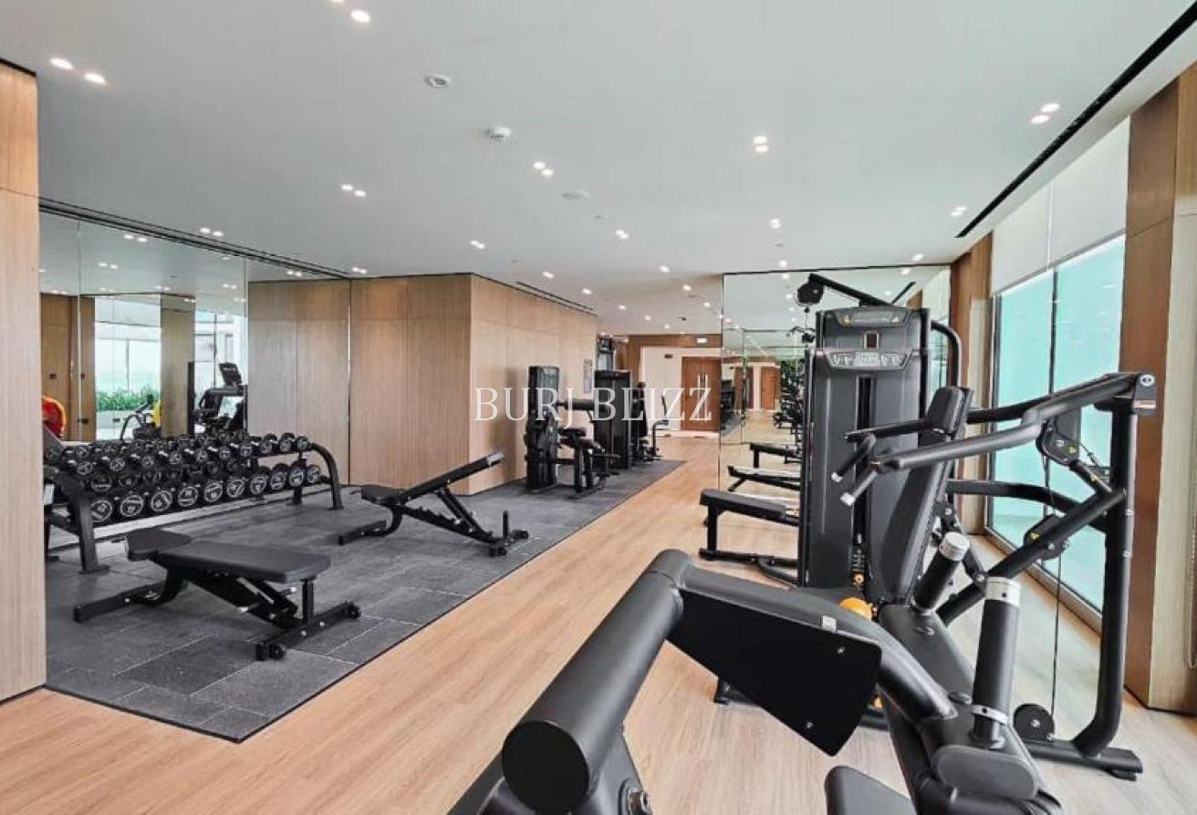 Bright and Spacious | Unfurnished | Community View photo 11