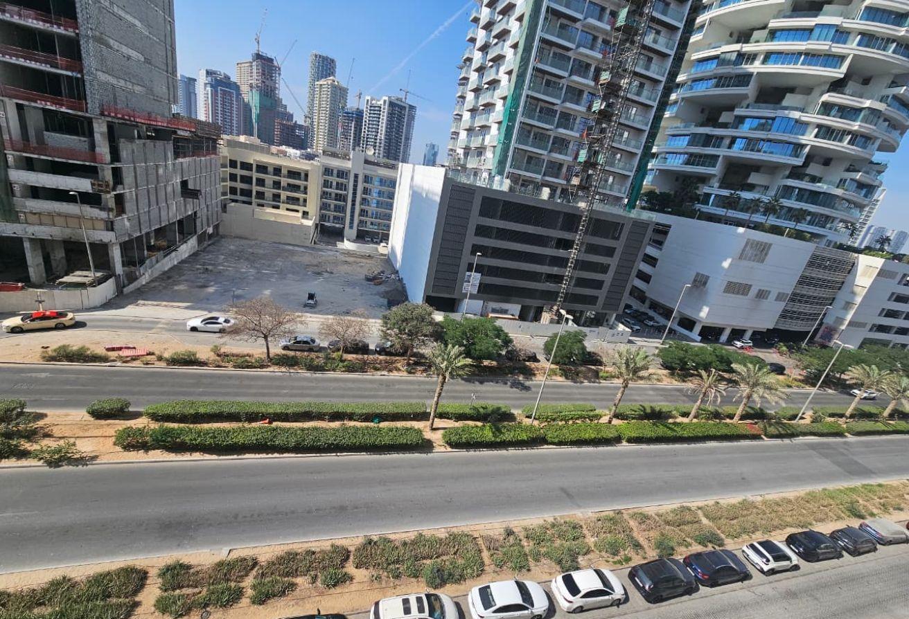 JVC Rent Furnished One Month Free Plaza Resdinces photo 12