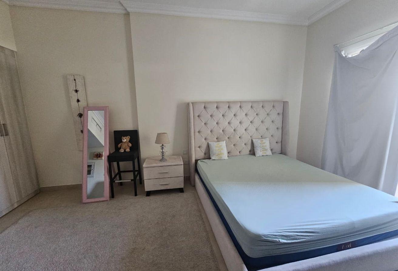 JVC Rent Furnished One Month Free Plaza Resdinces photo 4