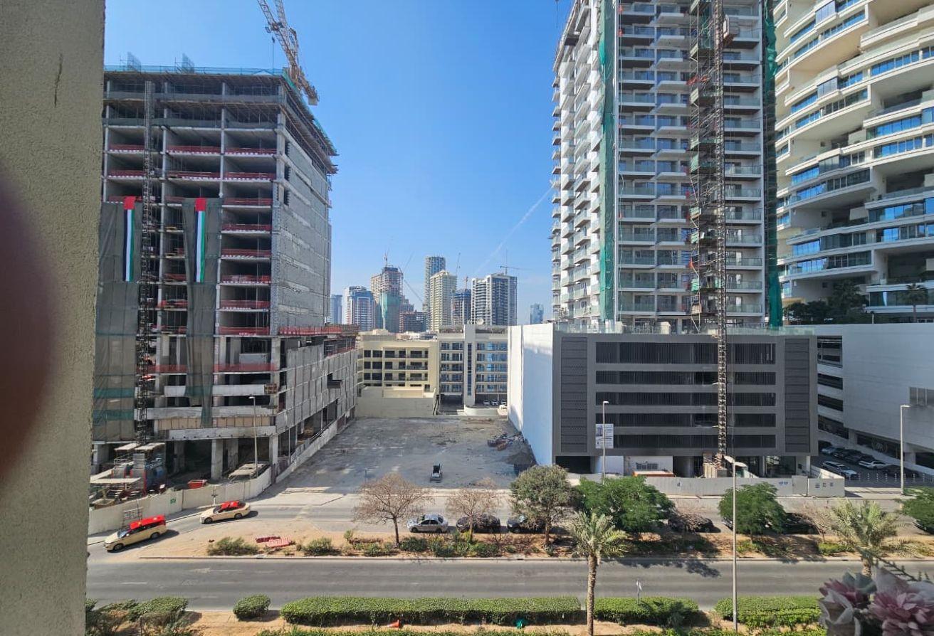 JVC Rent Furnished One Month Free Plaza Resdinces photo 7