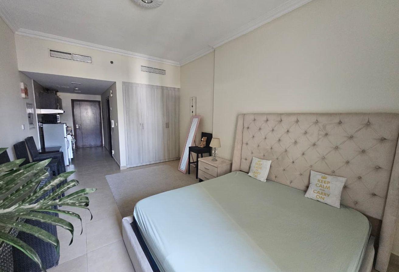 JVC Rent Furnished One Month Free Plaza Resdinces photo 8