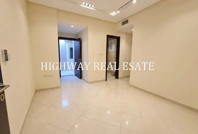 163701262 - Property Image 2