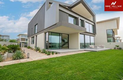Villa - 5 Bedrooms - 6 Bathrooms for sale in Nad Al Sheba Gardens 2 - Nad Al Sheba Gardens - Nad Al Sheba 1 - Nad Al Sheba - Dubai