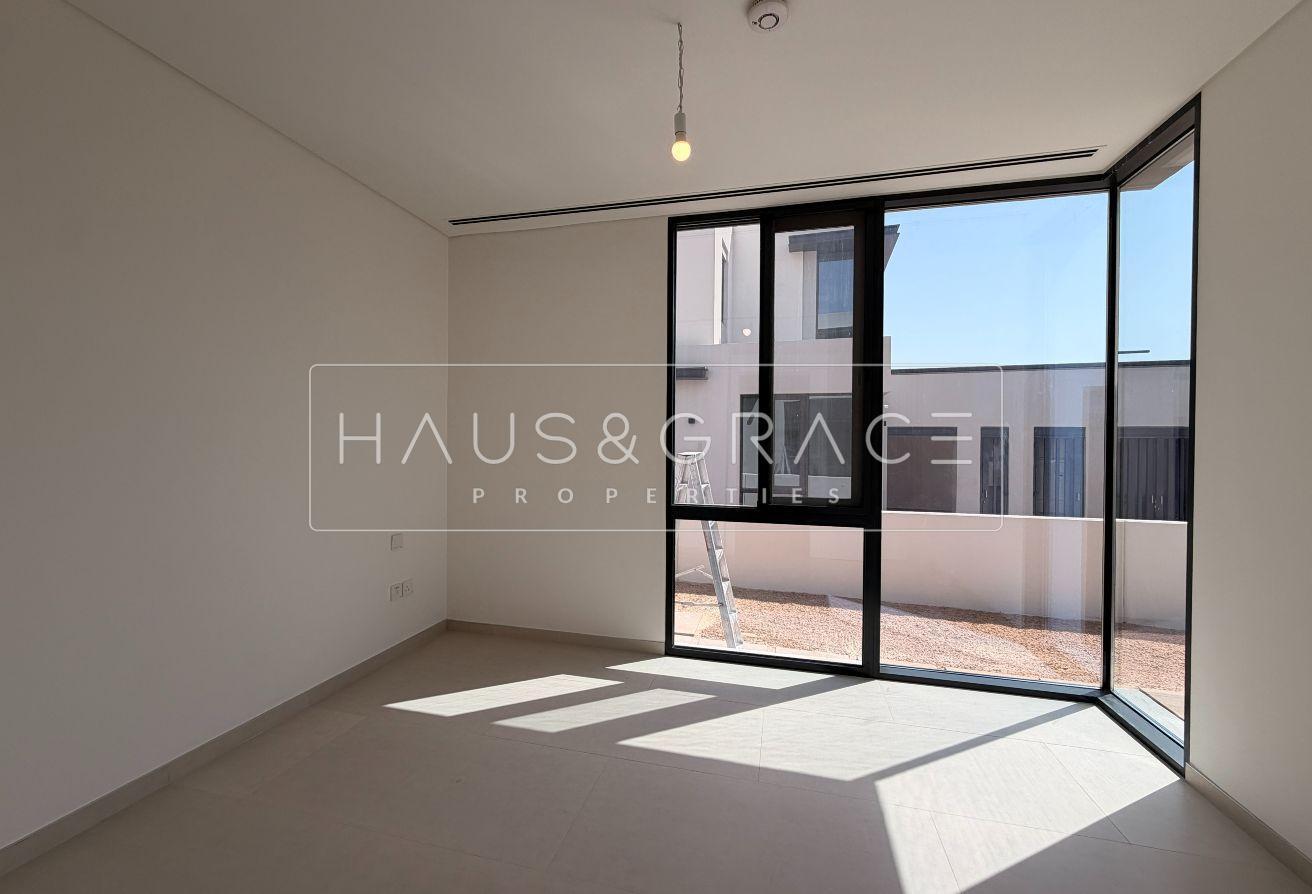 BEST DEAL VASTU COMPLIANCE NR CENTRAL PARK photo 15