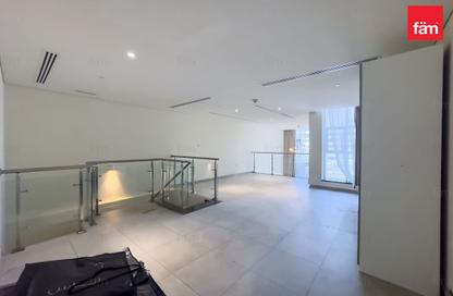 Apartment - 1 - 2 for rent in Marina Arcade Tower - Dubai Marina - Dubai