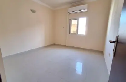 شقة - غرفة نوم - 2 حمامات للايجار في النبعة - الشرق - الشارقة شقة - غرفة نوم - 2 حمامات للايجار في النبعة - الشرق - الشارقة