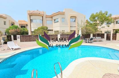 Villa - 4 - 4 for rent in Jumeirah 3 Villas - Jumeirah 3 - Jumeirah - Dubai
