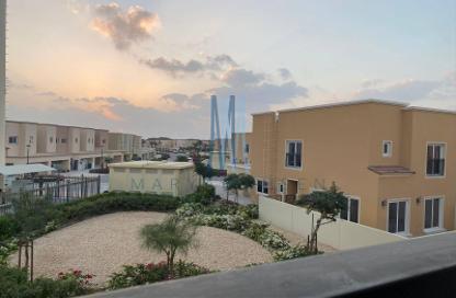 Townhouse - 3 Bedrooms - 4 Bathrooms for rent in Amaranta B - Amaranta - Villanova - Dubai Land - Dubai
