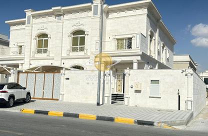Villa - 5 Bedrooms - 7 Bathrooms for rent in Hoshi 1 - Hoshi - Al Badie - Sharjah