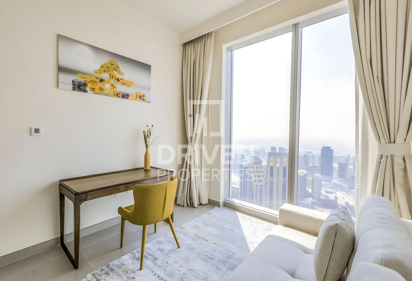 Above the 50th Floor | Corner Apt | Vacant photo 12