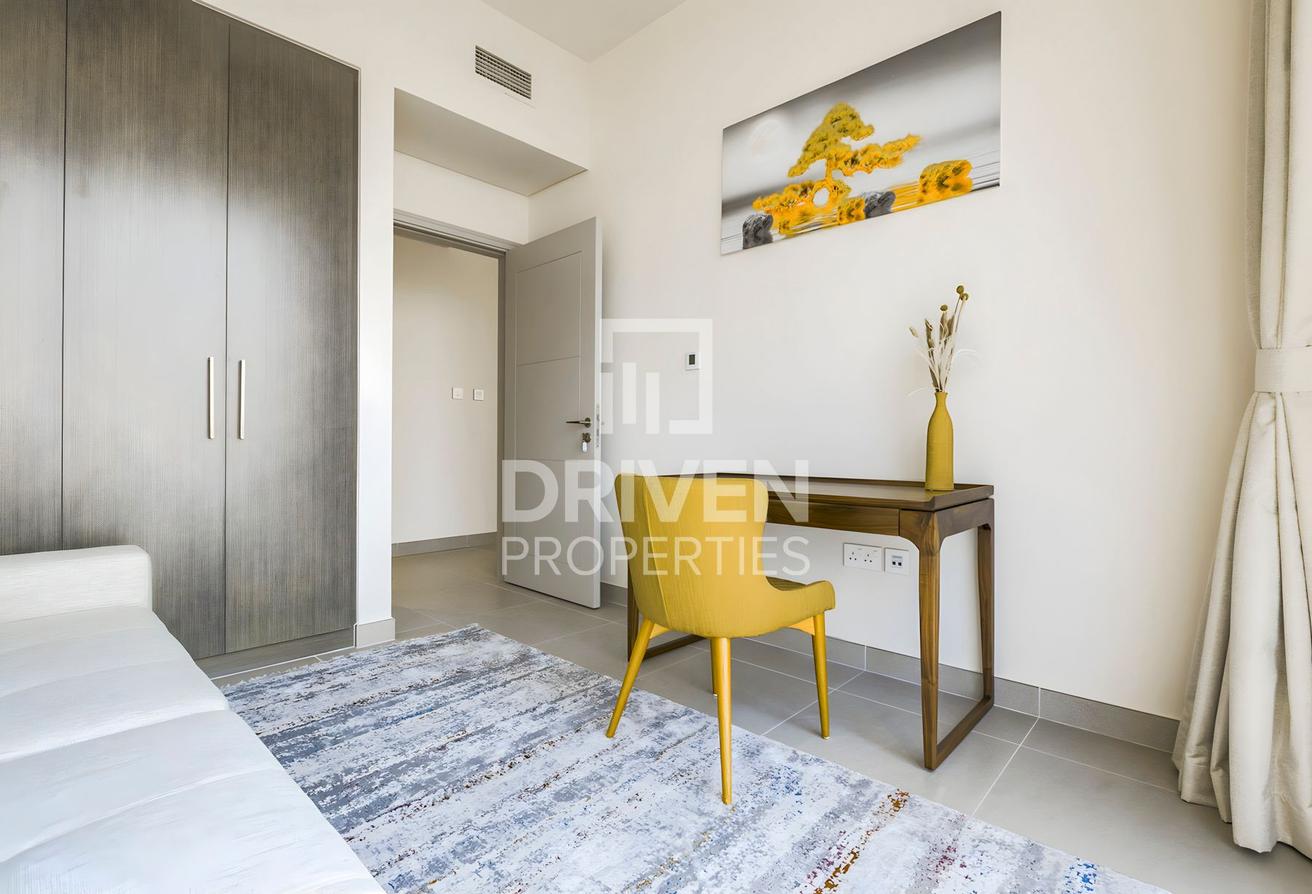 Above the 50th Floor | Corner Apt | Vacant photo 11