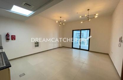Apartment - 1 Bedroom - 1 Bathroom for sale in Binghatti Point - Dubai Silicon Oasis - Dubai