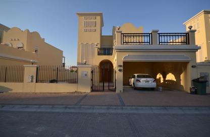 Villa - 2 Bedrooms - 4 Bathrooms for rent in District 16 - Jumeirah Village Circle - Dubai