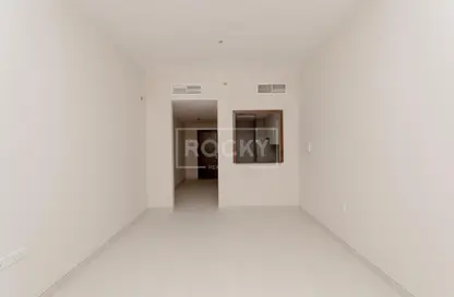 شقة - 1 حمام للايجار في آمنا ريزيدينسي - المدينة العالمية المرحلة 2 - 4 الورسان - الورسان - دبي