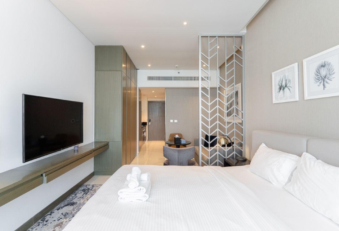Fully Furnished | Vacant Now | Canal View photo 11