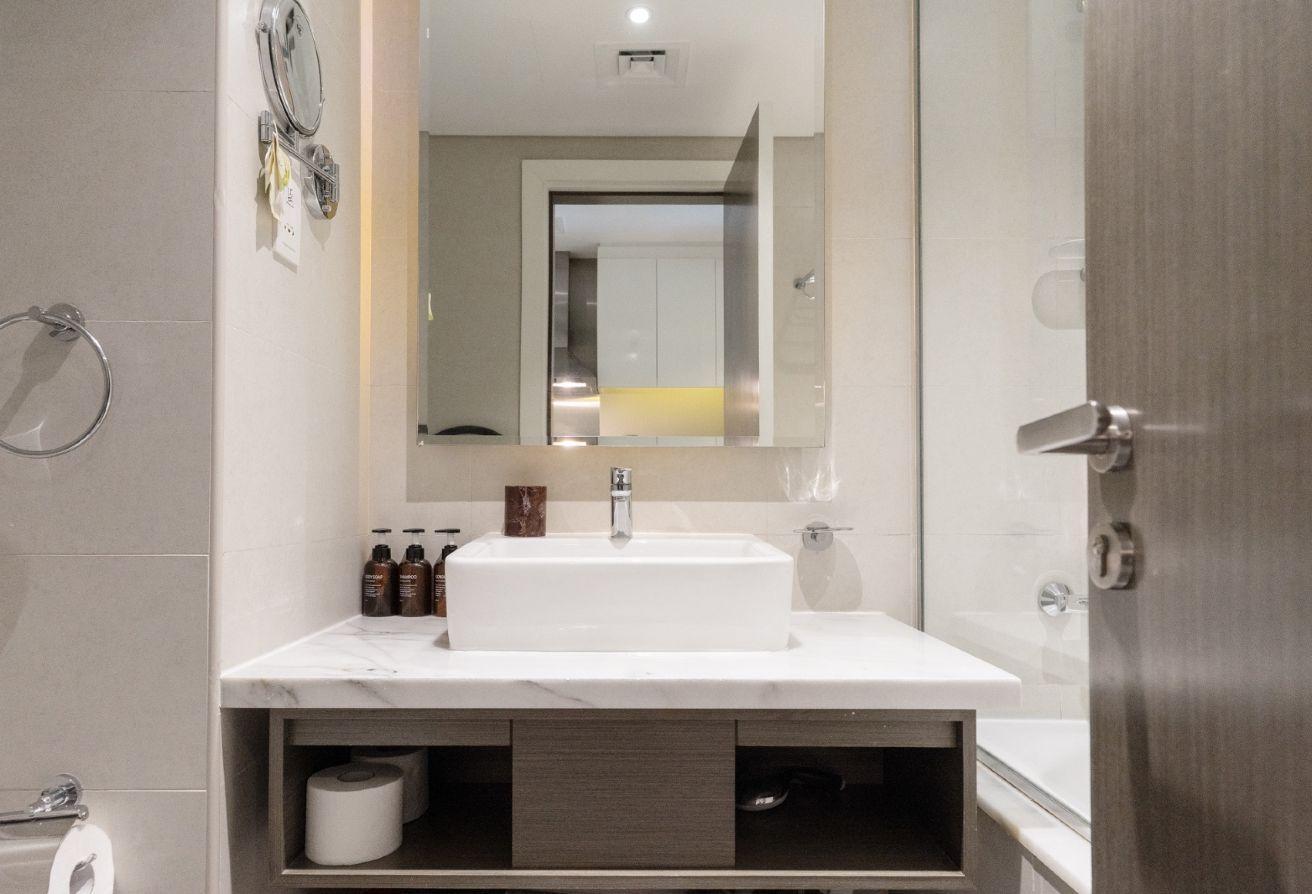 Fully Furnished | Vacant Now | Canal View photo 15