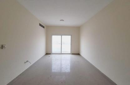 Apartment - 2 Bedrooms - 2 Bathrooms for rent in Fire Station Road - Muwaileh - Sharjah