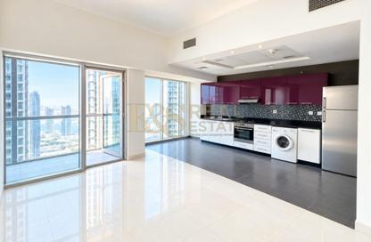 Apartment - 1 - 2 for rent in Cayan Tower - Dubai Marina - Dubai
