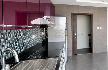 Apartment - 1 - 2 for rent in Cayan Tower - Dubai Marina - Dubai