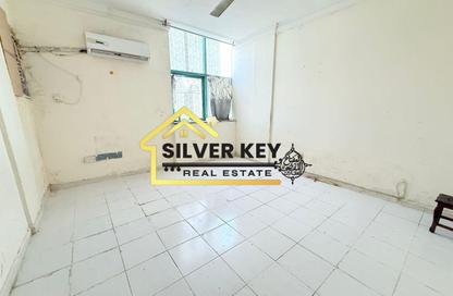 Apartment - Studio - 1 Bathroom for rent in Al Butina - Sharjah Apartment - Studio - 1 Bathroom for rent in Al Butina - Sharjah