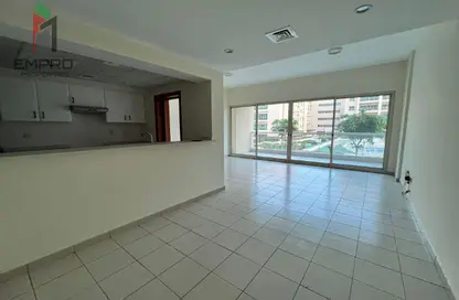 Apartment - 2 Bedrooms - 2 Bathrooms for rent in Al Dhafra 2 - Al Dhafra - Greens - Dubai