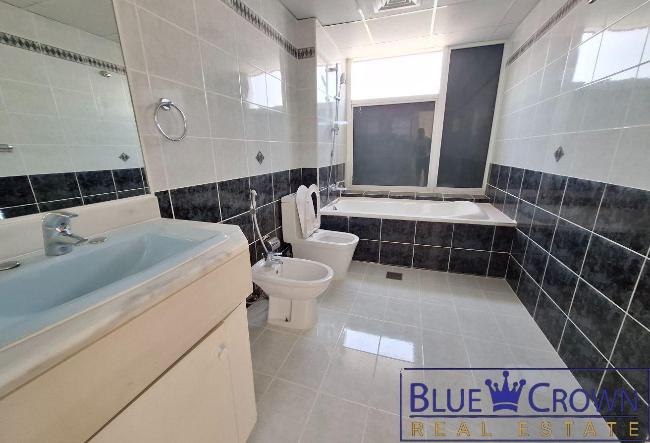 Huge Flat:Chiller Free:Luxurious:Spacious:Lavish photo 17
