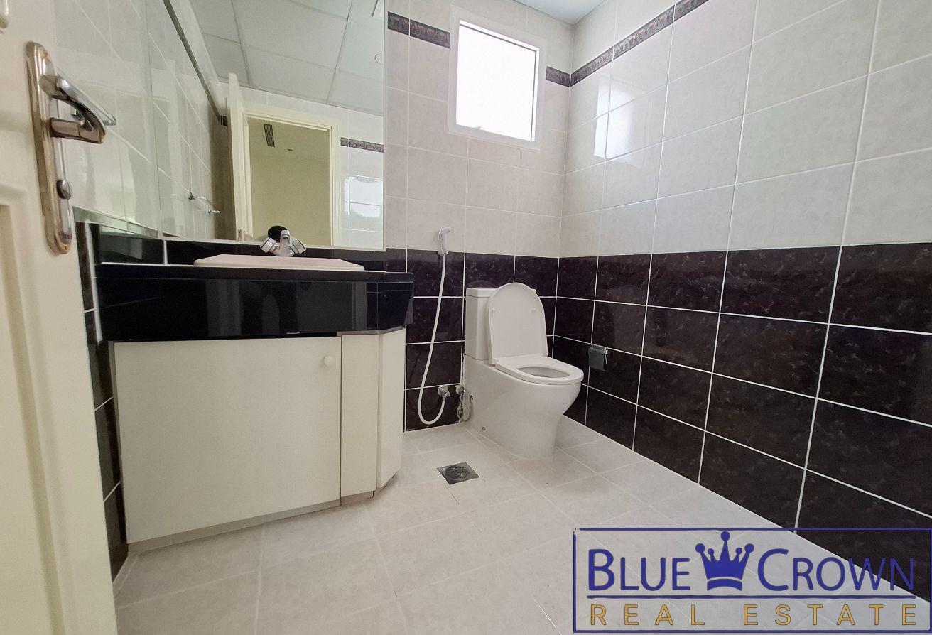 Huge Flat:Chiller Free:Luxurious:Spacious:Lavish photo 6