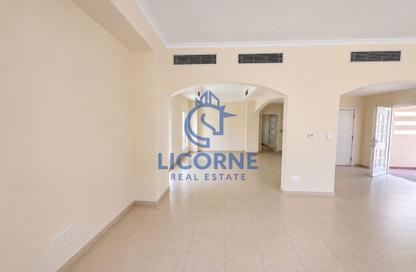 Villa - 4 Bedrooms - 4 Bathrooms for rent in Meadows 1 - Meadows - Dubai