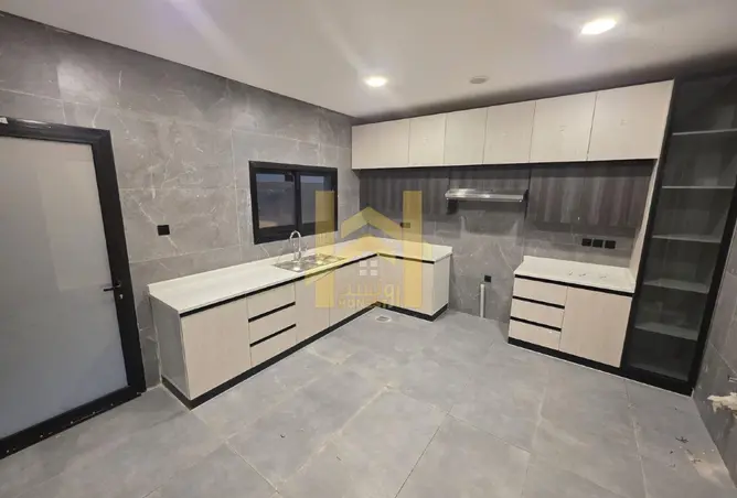 152815662 - Property Image 3