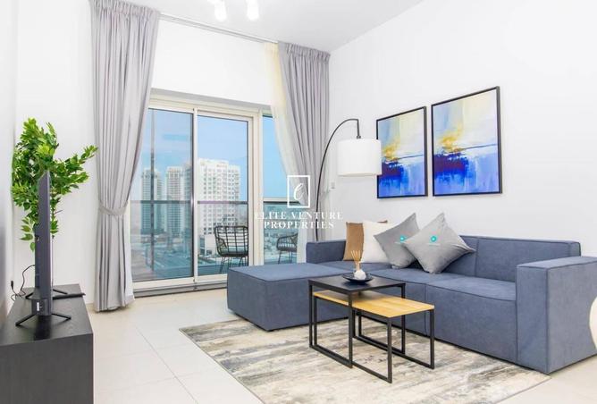 HUGE LAYOUT | SPACIOUS | FULLY FURNISHED photo 3