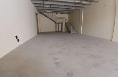 مستودع - استوديو - 1 حمام للايجار في الجرف الصناعية 1 - الجرف الصناعية - عجمان