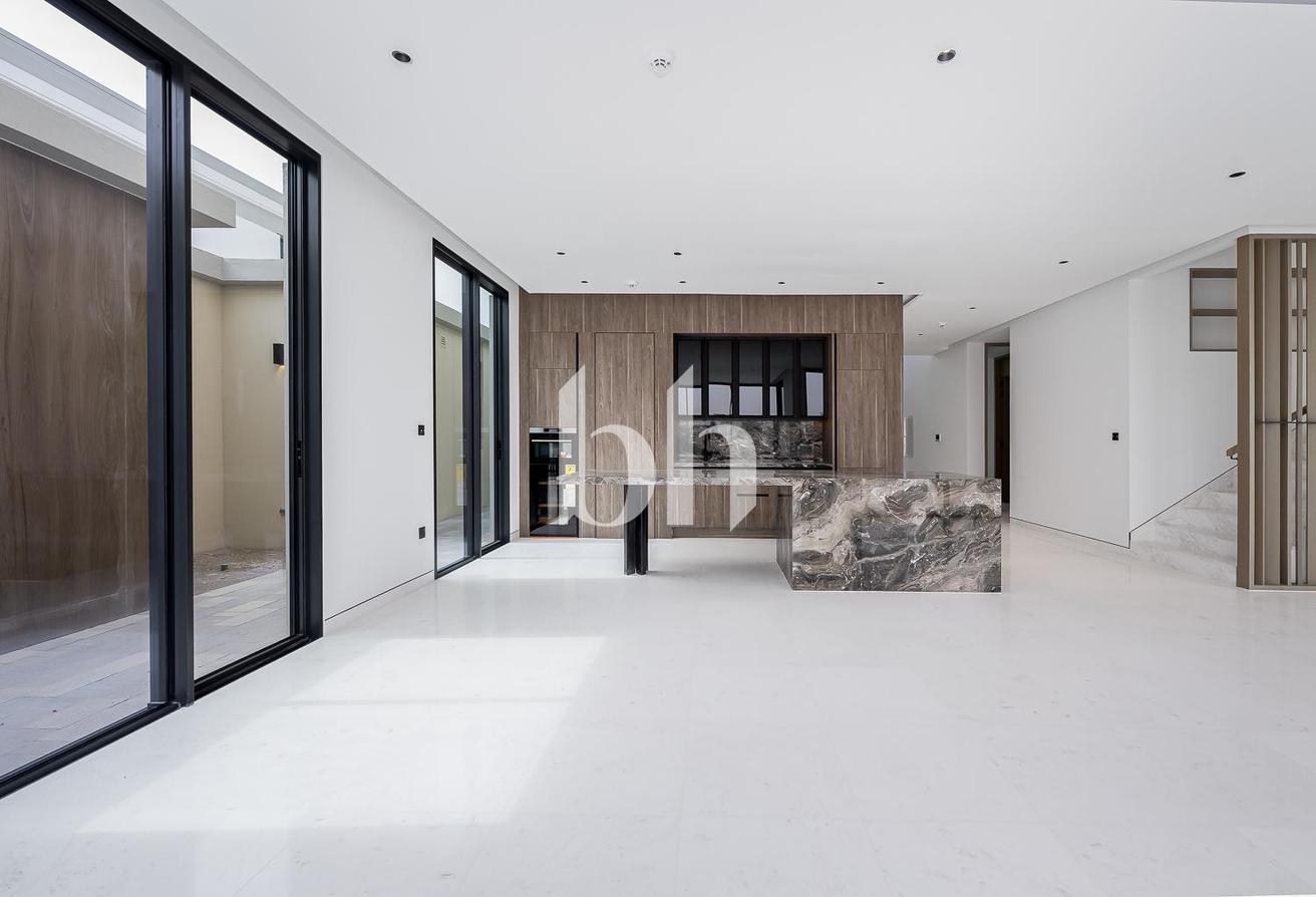 Large Plot | Private Pool | Available Soon photo 4