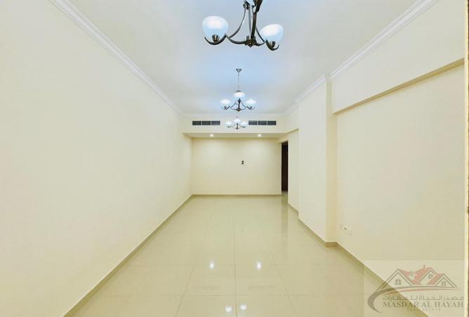 82351987 - Property Image 2