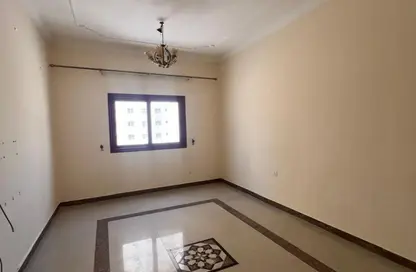 Apartment - 2 Bedrooms - 2 Bathrooms for rent in Al Khan Corniche - Al Khan - Sharjah