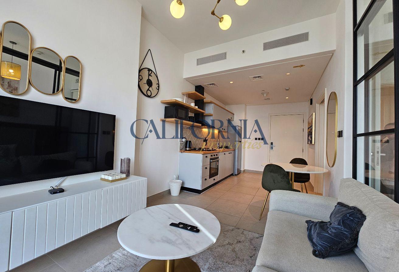 Fully Furnished | Vacant | Prime Location photo 5