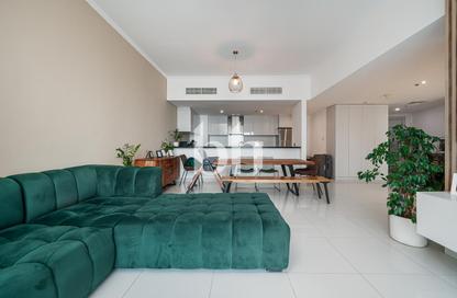 Apartment - 2 - 3 for sale in Damac Heights - Dubai Marina - Dubai