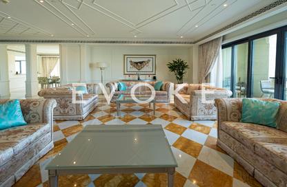 Apartment - 4 Bedrooms - 5 Bathrooms for rent in Palazzo Versace - Culture Village - Dubai