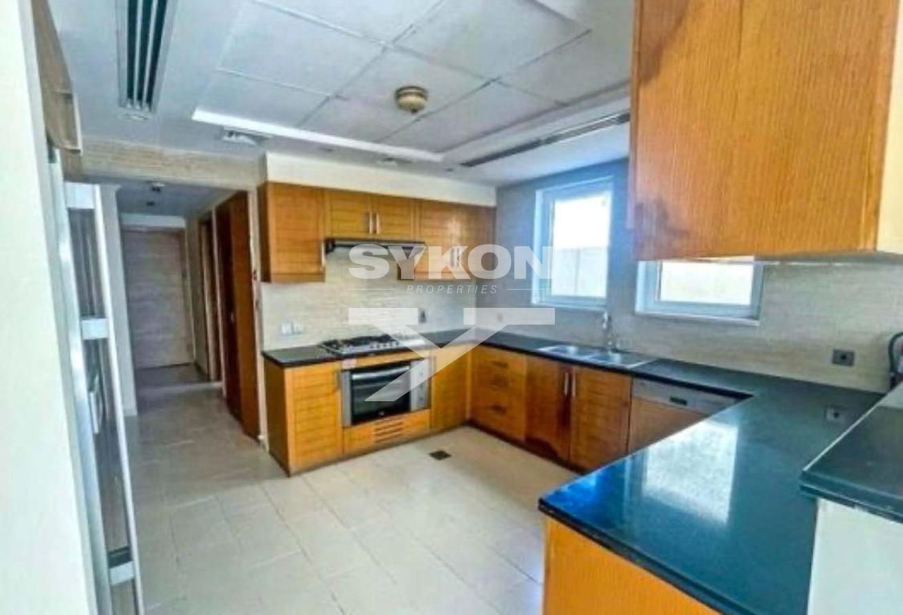 Huge Garden - Well Maintained 3BR Prime Location photo 6