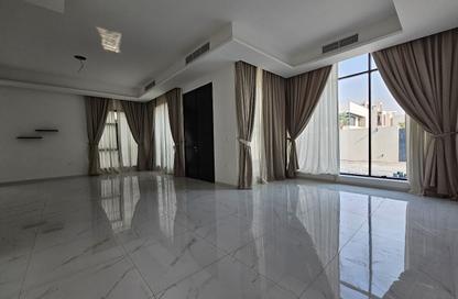 Villa - 5 - 7 for rent in Nad Al Sheba 3 - Nad Al Sheba - Dubai