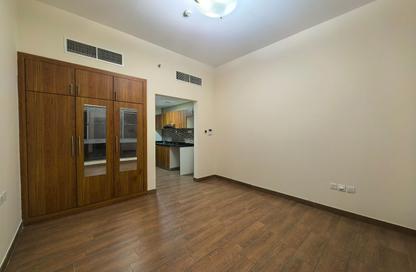 Apartment - Studio - 1 Bathroom for rent in F49 Avenue - International City Phase 2 - Al Warsan 4 - Al Warsan - Dubai Apartment - Studio - 1 Bathroom for rent in F49 Avenue - International City Phase 2 - Al Warsan 4 - Al Warsan - Dubai