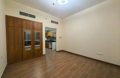 Apartment - Studio - 1 Bathroom for rent in F49 Avenue - International City Phase 2 - Al Warsan 4 - Al Warsan - Dubai Apartment - Studio - 1 Bathroom for rent in F49 Avenue - International City Phase 2 - Al Warsan 4 - Al Warsan - Dubai