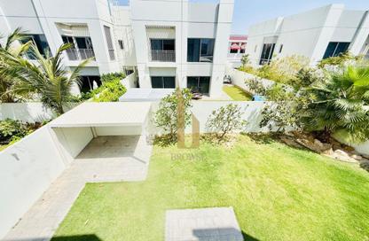Villa - 5 Bedrooms - 5 Bathrooms for rent in Umm Suqeim 1 Villas - Umm Suqeim 1 - Umm Suqeim - Dubai Villa - 5 Bedrooms - 5 Bathrooms for rent in Umm Suqeim 1 Villas - Umm Suqeim 1 - Umm Suqeim - Dubai