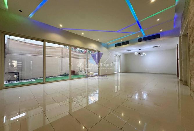 16125019 - Property Image 2