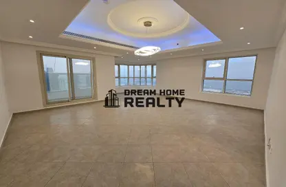 Apartment - 3 Bedrooms - 4 Bathrooms for rent in Al Rund Tower - Al Khan Lagoon - Al Khan - Sharjah