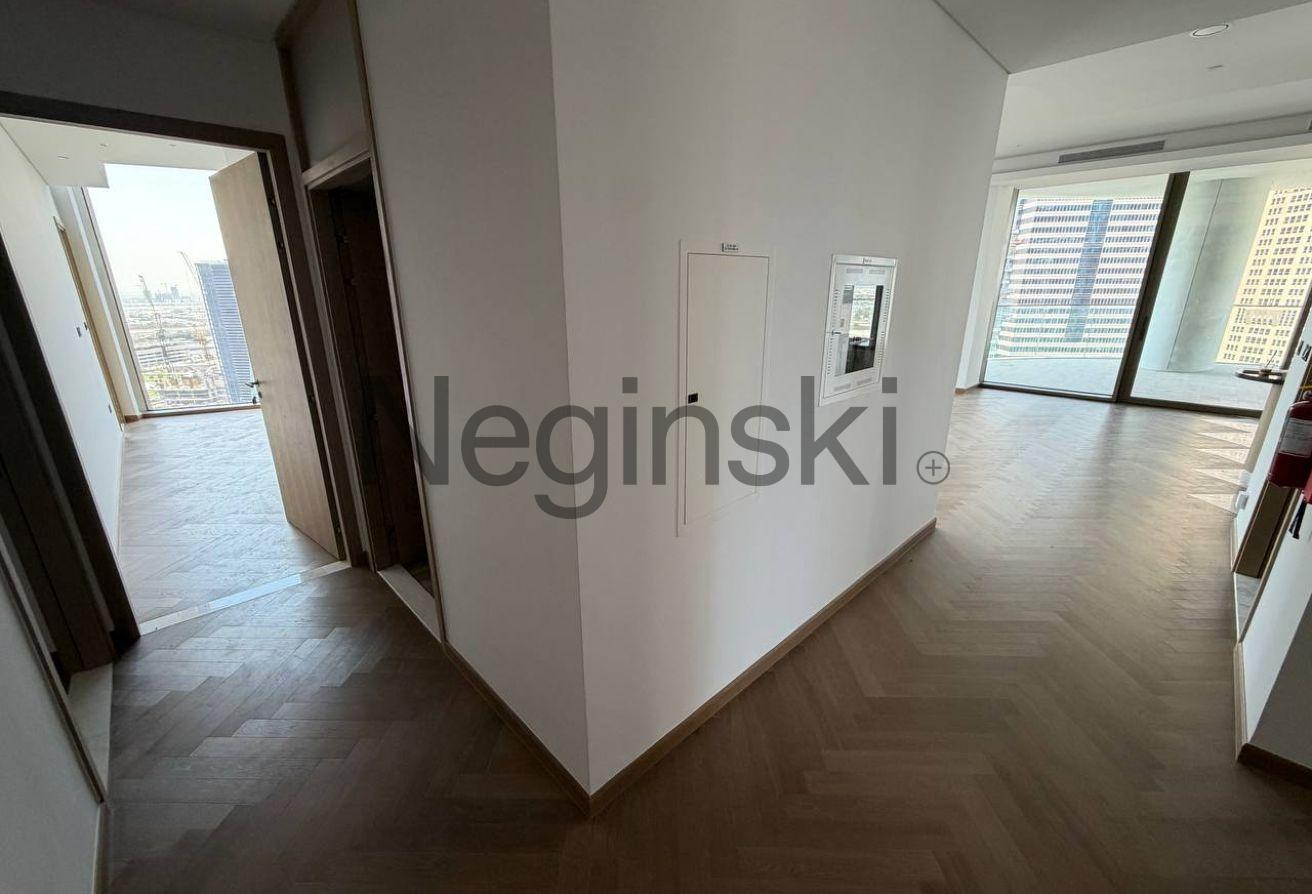Largest 3BR+Maids | Full Canal View photo 22