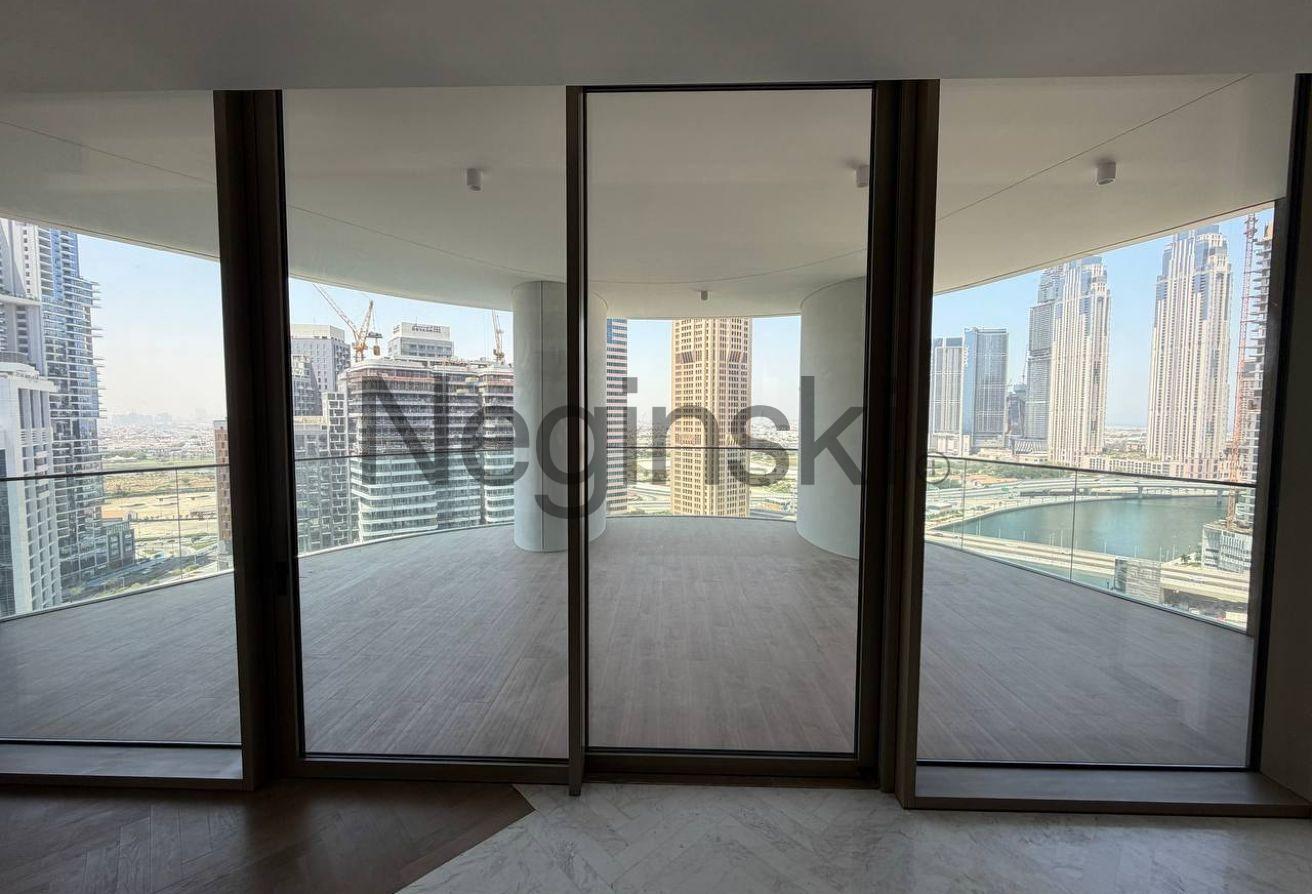 Largest 3BR+Maids | Full Canal View photo 3