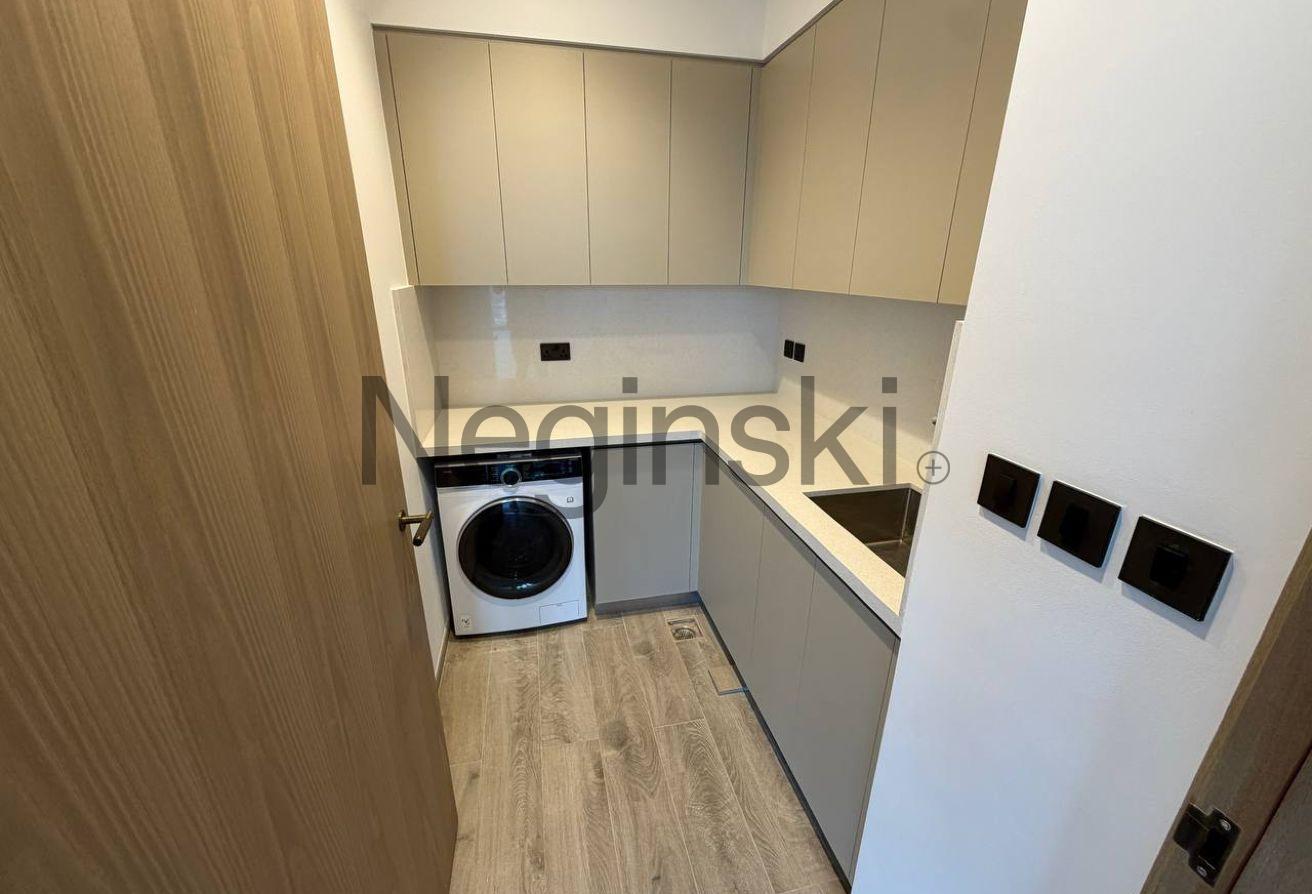 Largest 3BR+Maids | Full Canal View photo 15