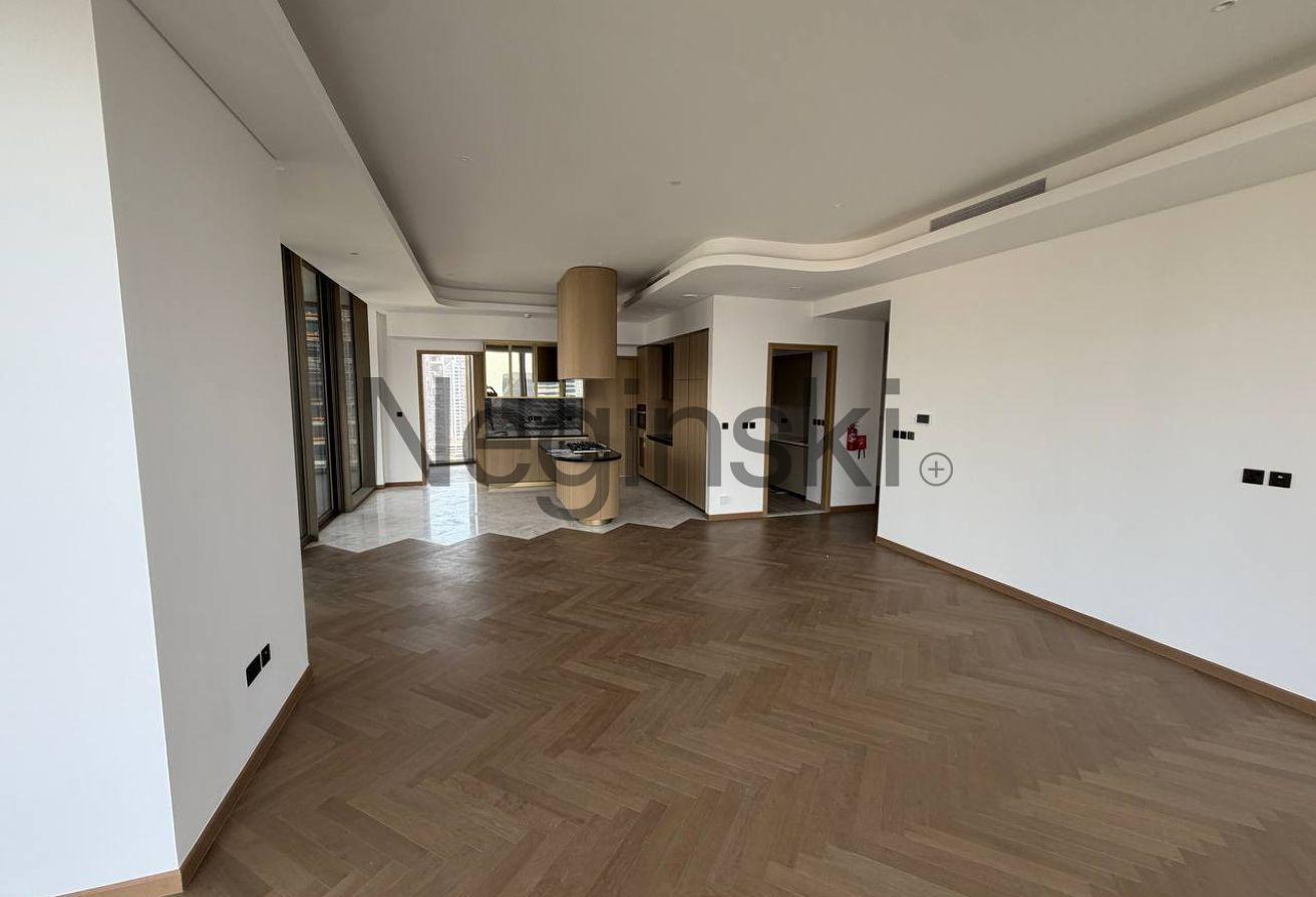 Largest 3BR+Maids | Full Canal View photo 13